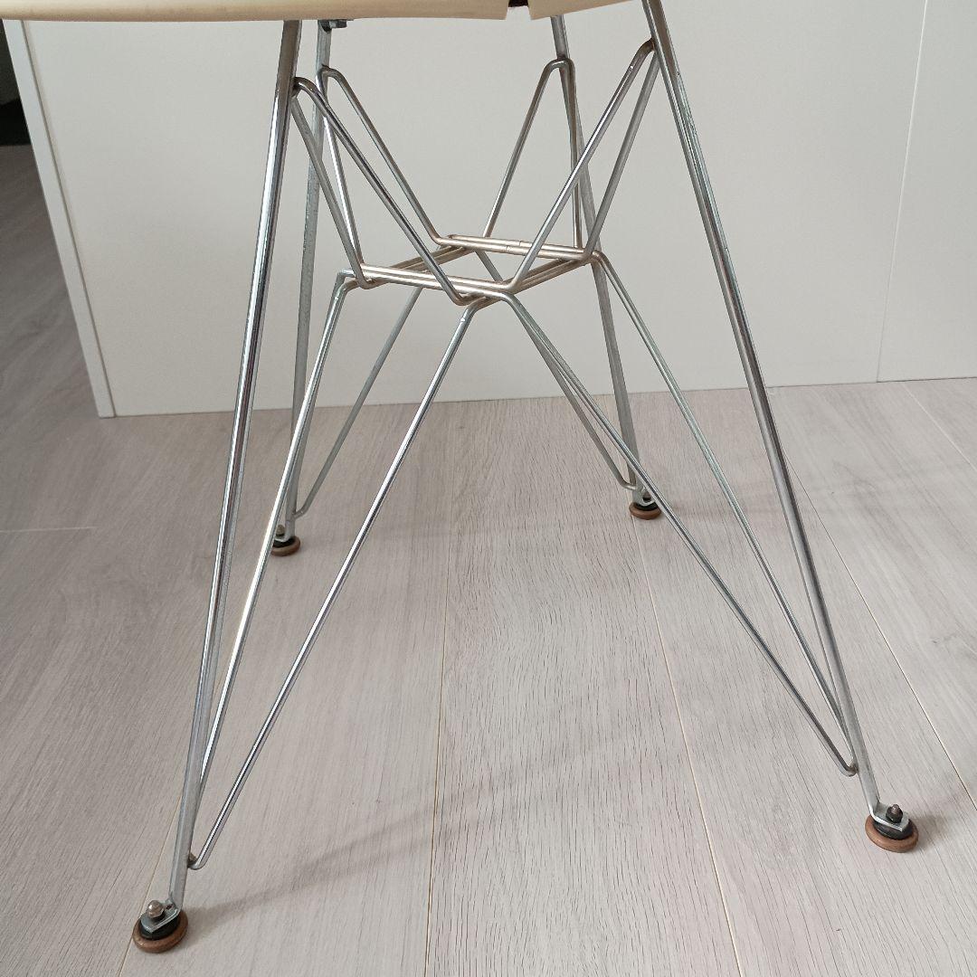 ハーマンミラー　イームズ椅子