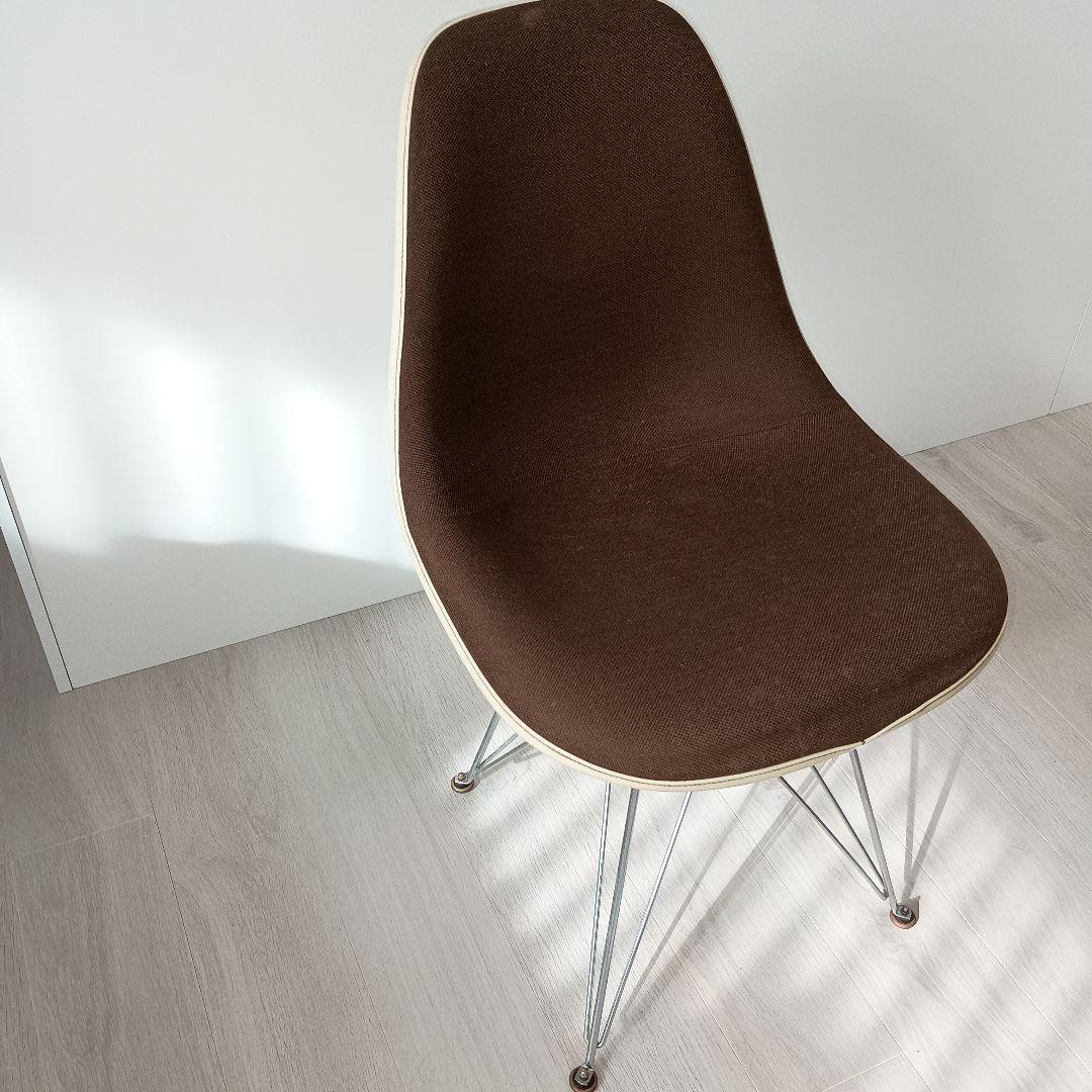 ハーマンミラー　イームズ椅子