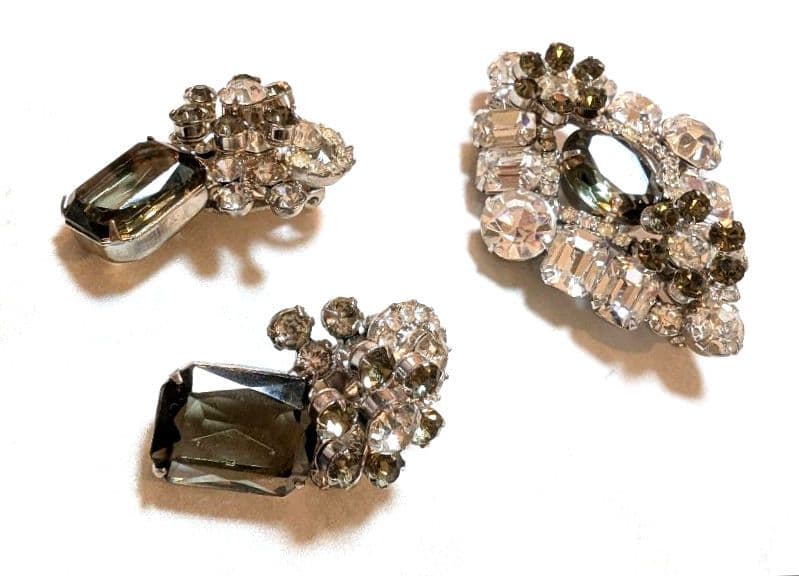 No.0327 ヴィンテージJULIANAブローチセットB