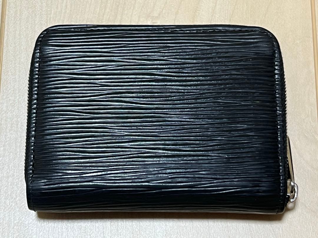 LOUIS VUITTON ルイ ヴィトン ジッピー パース エピ