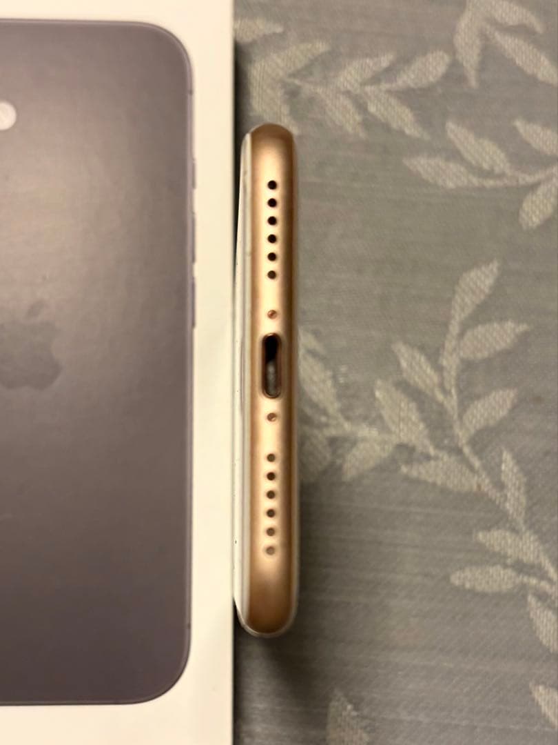 Apple iPhone 8 本体 ピンクゴールド