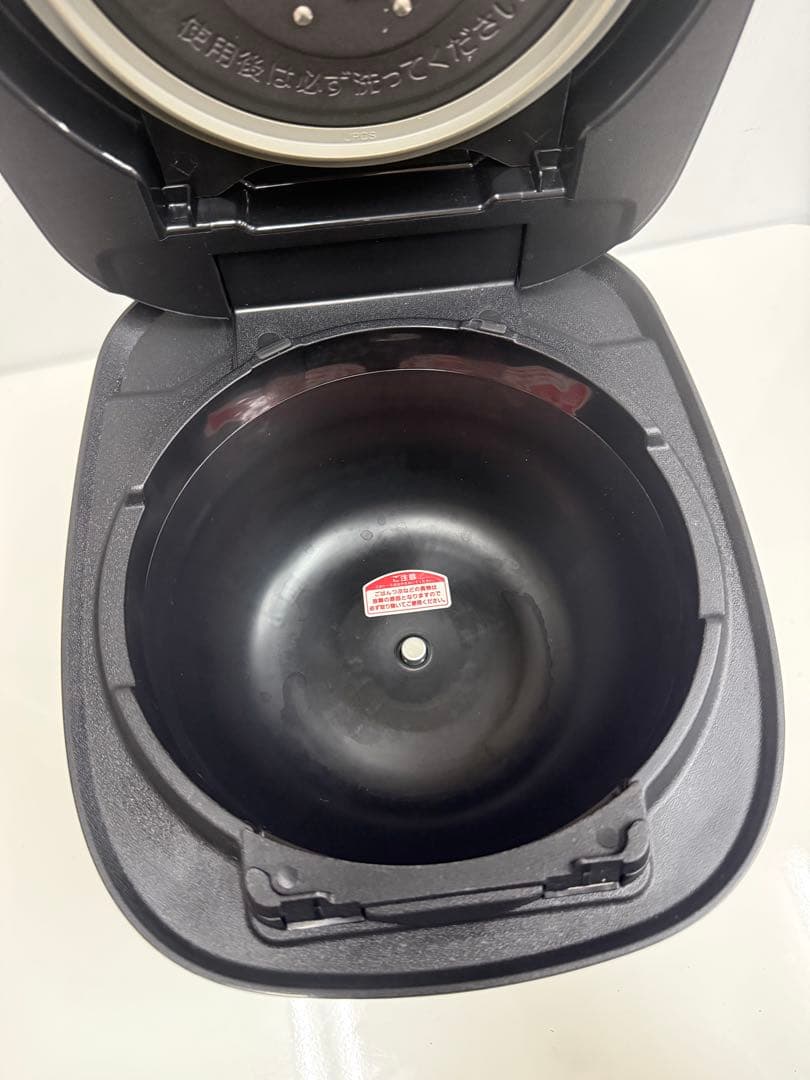 TIGER 圧力IH炊飯ジャー JPC-G100