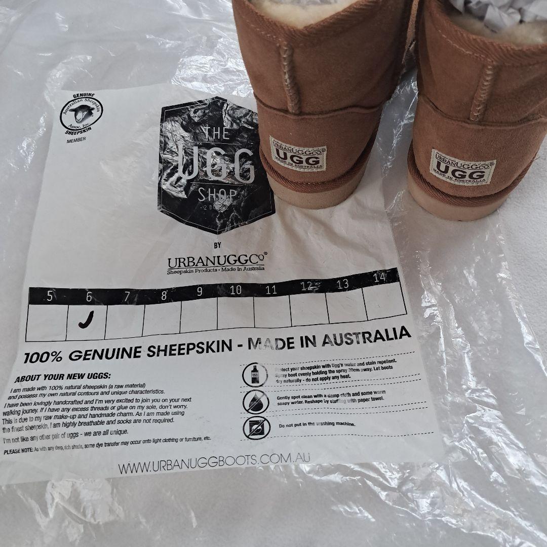 週末値下げ未使用 UGG ムートンブーツ キャメル