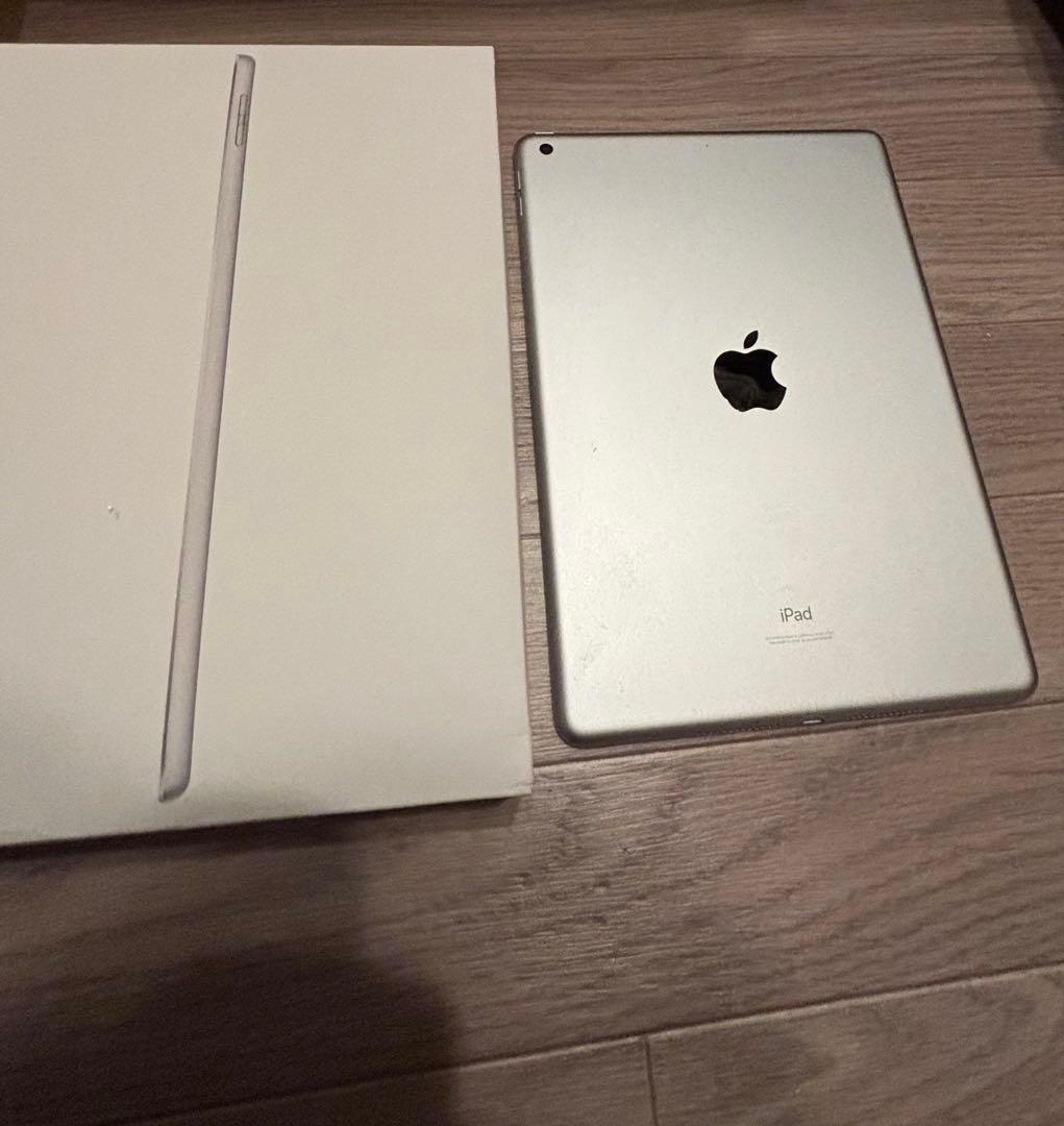 Apple iPad 9世代　シルバー 本体のみ 元箱付き