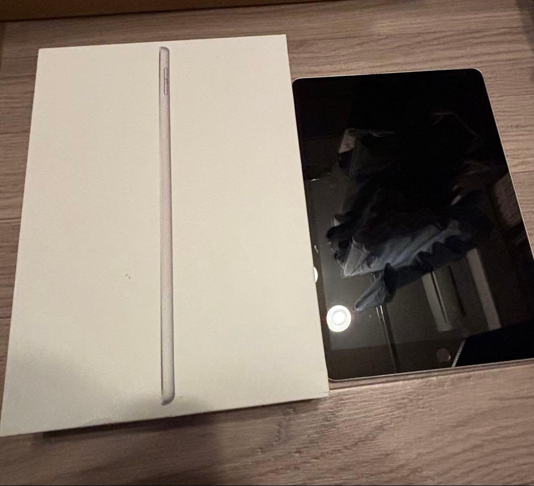 Apple iPad 9世代　シルバー 本体のみ 元箱付き