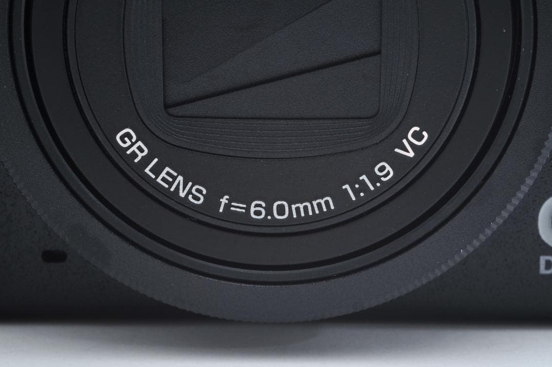 ■ほぼ新品■ リコー RICOH GR DIGITAL IV ≪S数4回≫