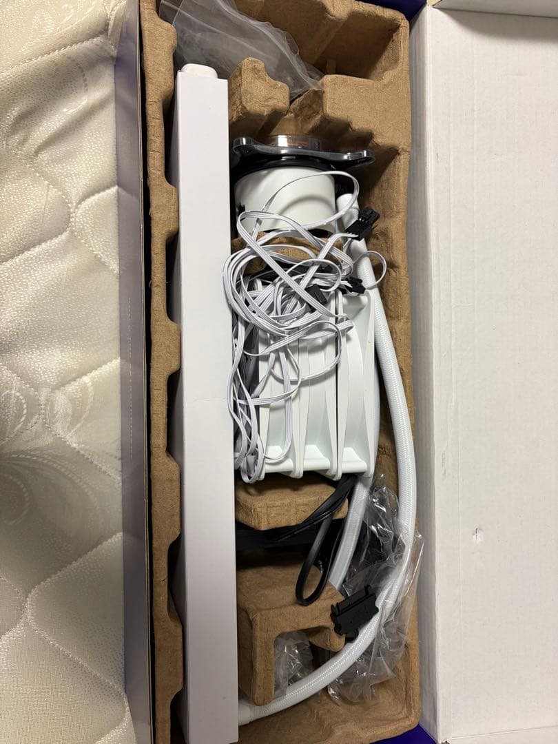 NZXT Kraken 360 RGB 水冷クーラー