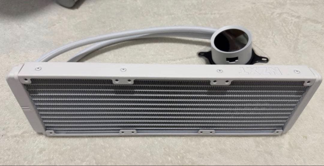 NZXT Kraken 360 RGB 水冷クーラー