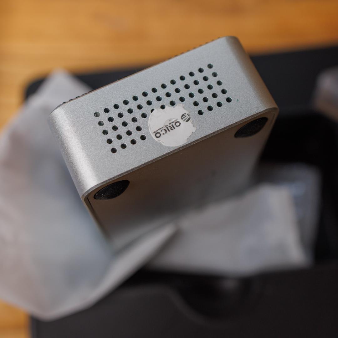 ORICO M4DK 高速カードリーダー