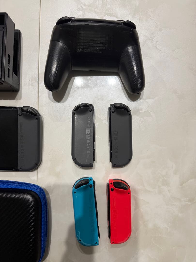 Nintendo Switch 本体 + ジョイコン+プロコントローラー+付属品