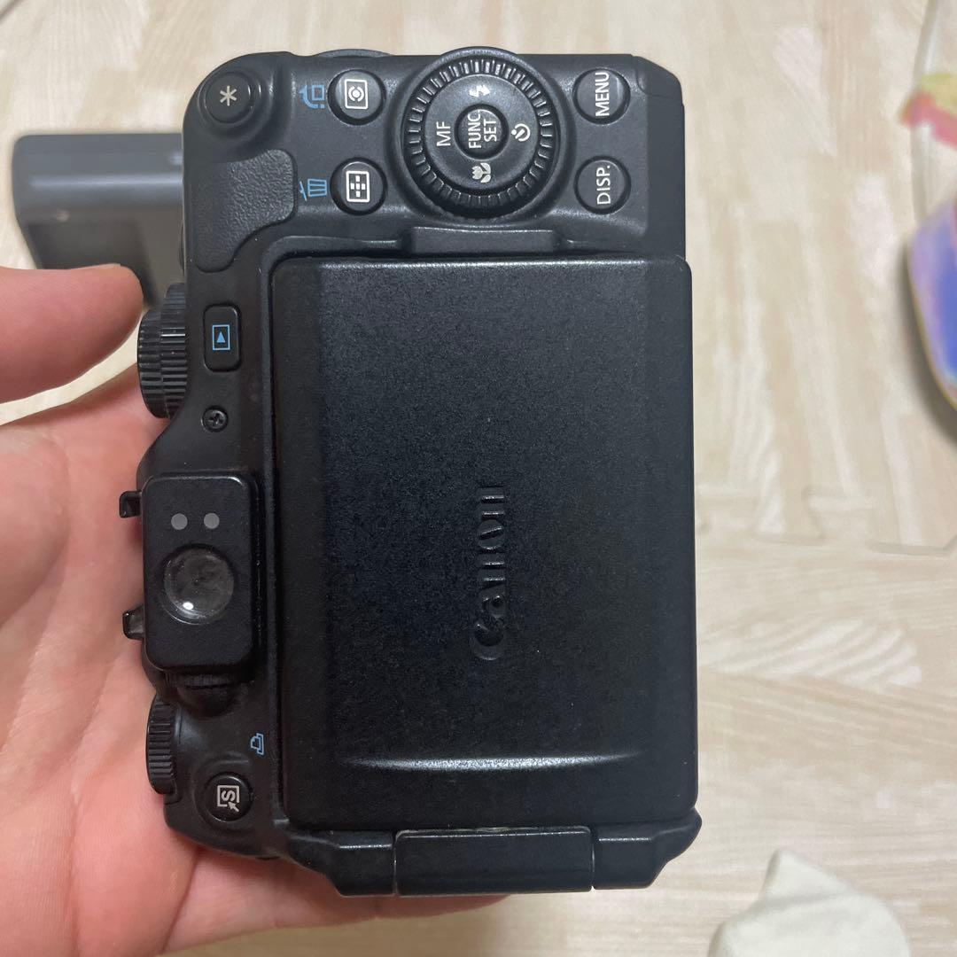 Canon PowerShot G12 本体と付属品