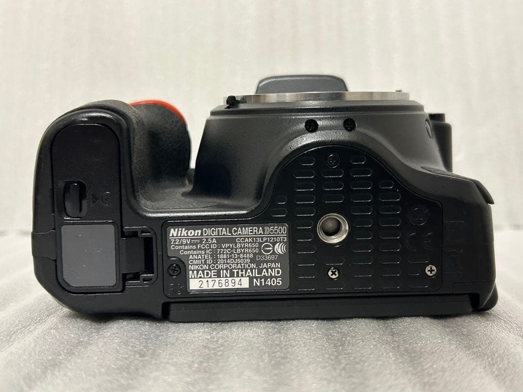 Nikon D5500 ボディ MH-24付き　189