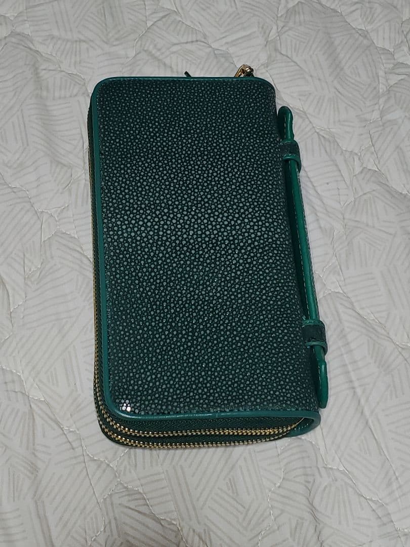 新品未使用ガルーシャ·スティングレー　Wジッパー長財布