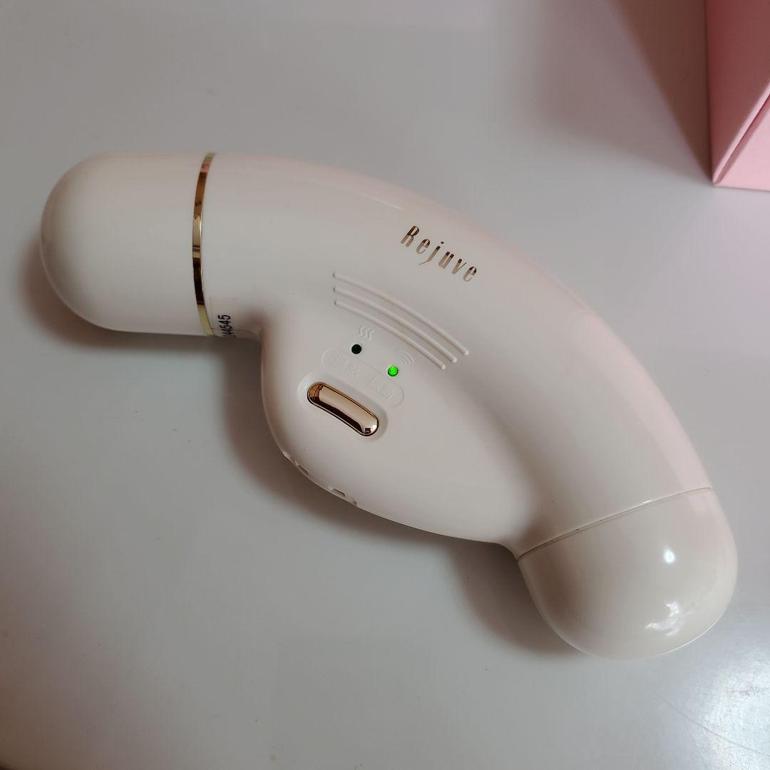 リジューヴェ　美顔器　美品