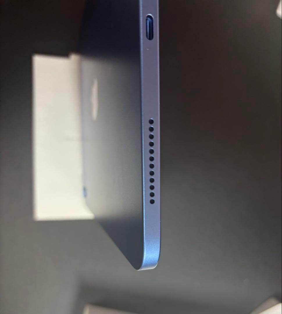 iPad11世代（A16）ブルー
