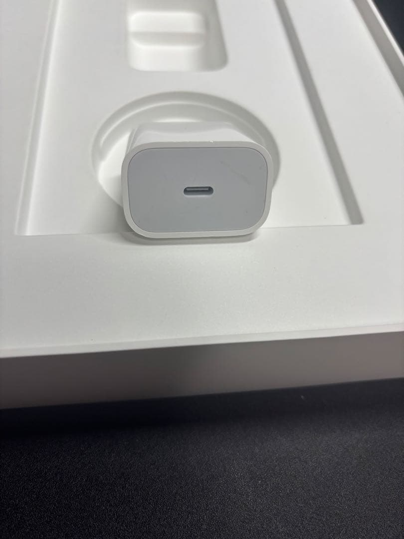 iPad11世代（A16）ブルー