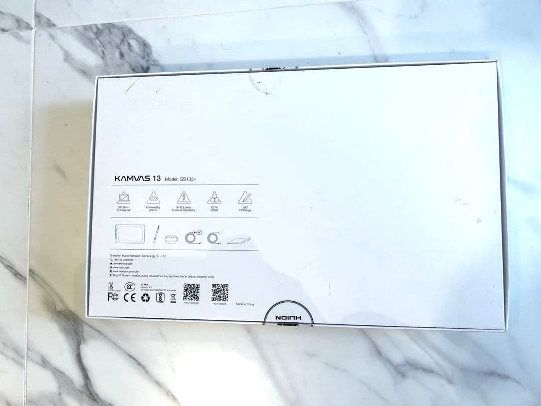 ほぼ新品！HUIONペンタブレットCAMVAS13 専用ケーブル付