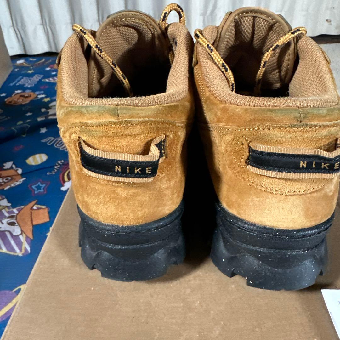 Nike w lahar low wheat ラハールロー