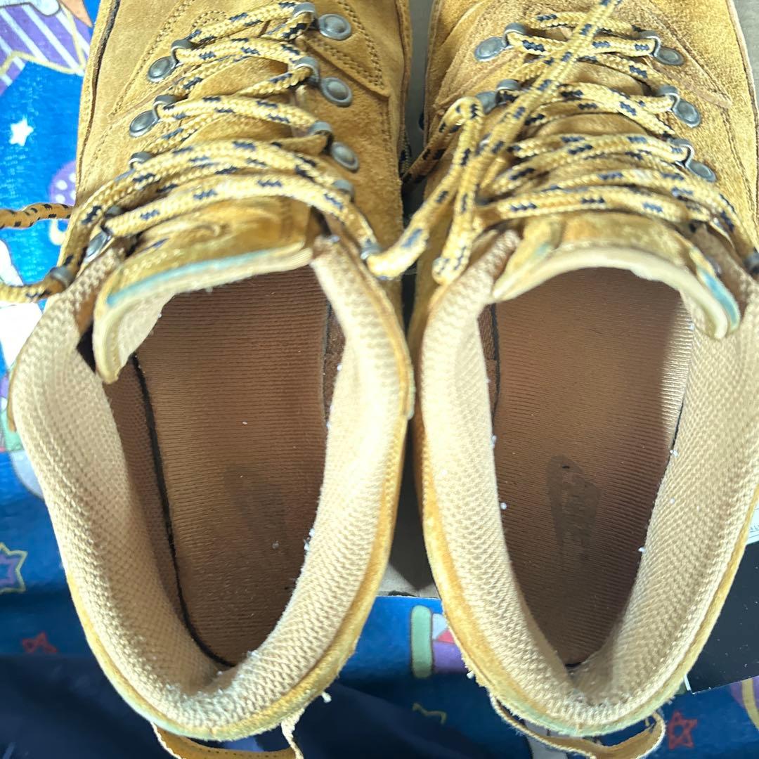 Nike w lahar low wheat ラハールロー