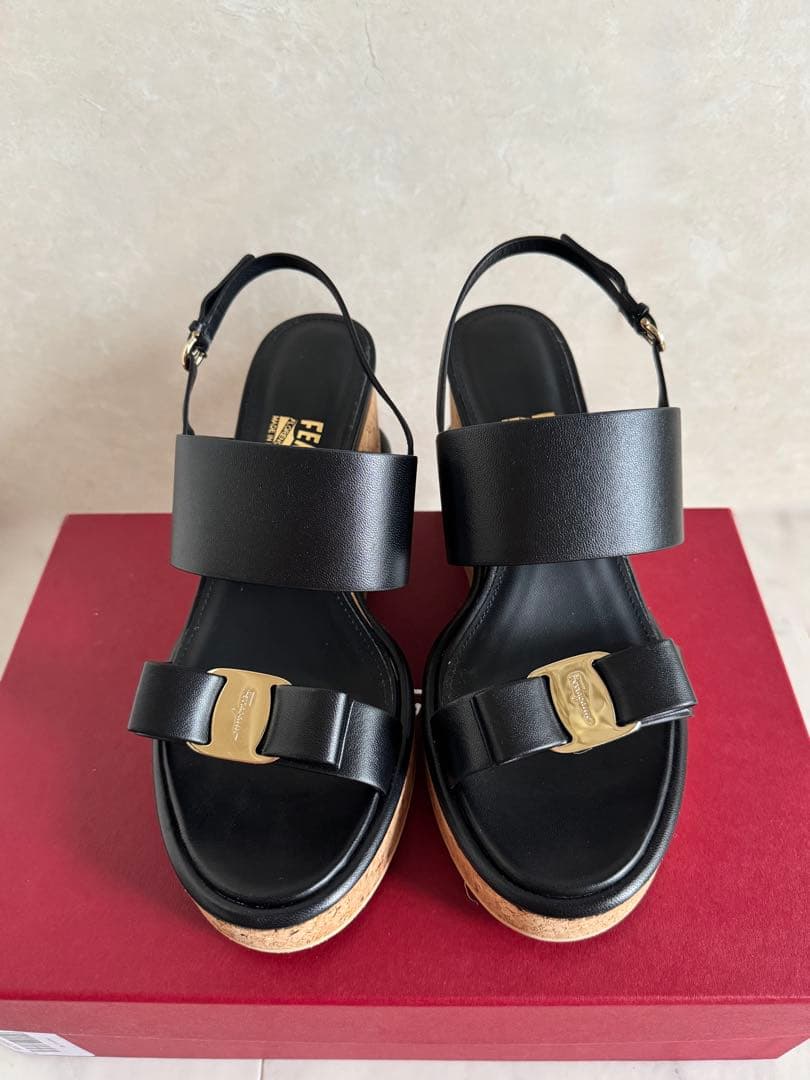美品 フェラガモ　ウェッジ サンダル ヴェラリボン 8
