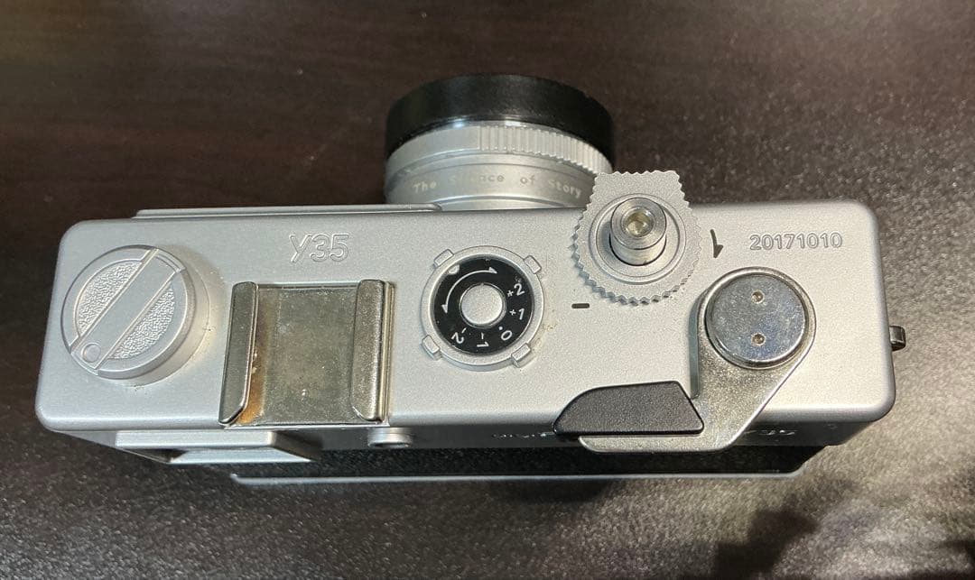 YASHICA digFilmカメラ Y35 本体とフィルムカートリッジ4個