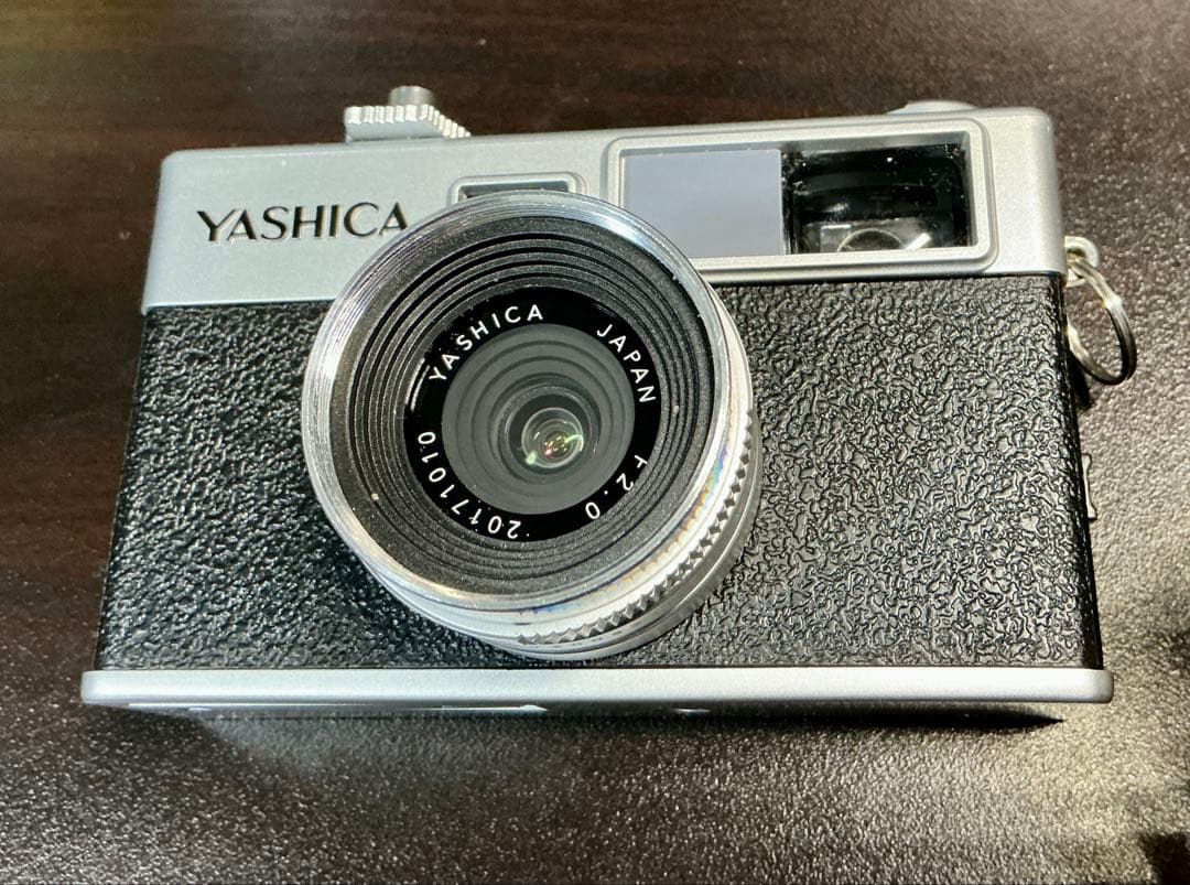 YASHICA digFilmカメラ Y35 本体とフィルムカートリッジ4個