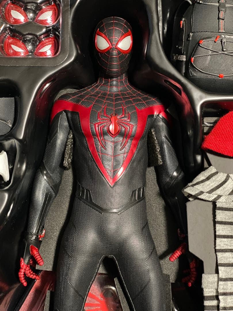 ホットトイズ スパイダーマン アドバンスドスーツ マイルスモラレス セット