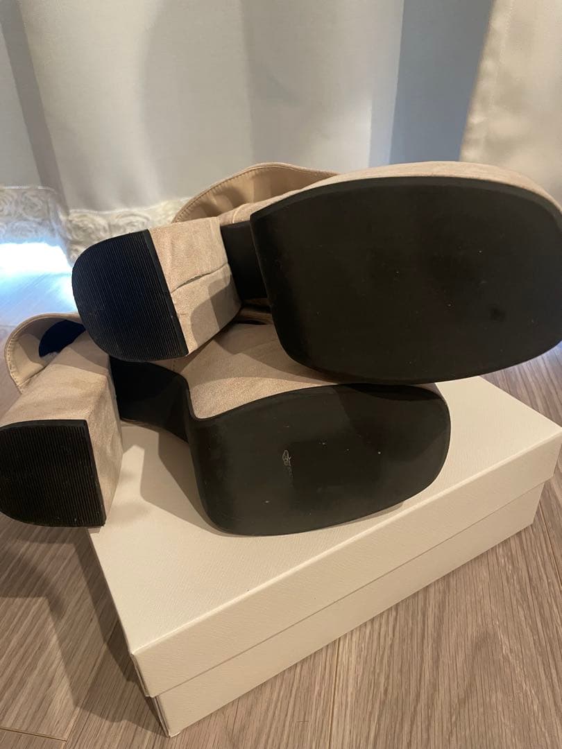 EMODA フレアーカバーフィットブーツ（アイボリー）Mサイズ