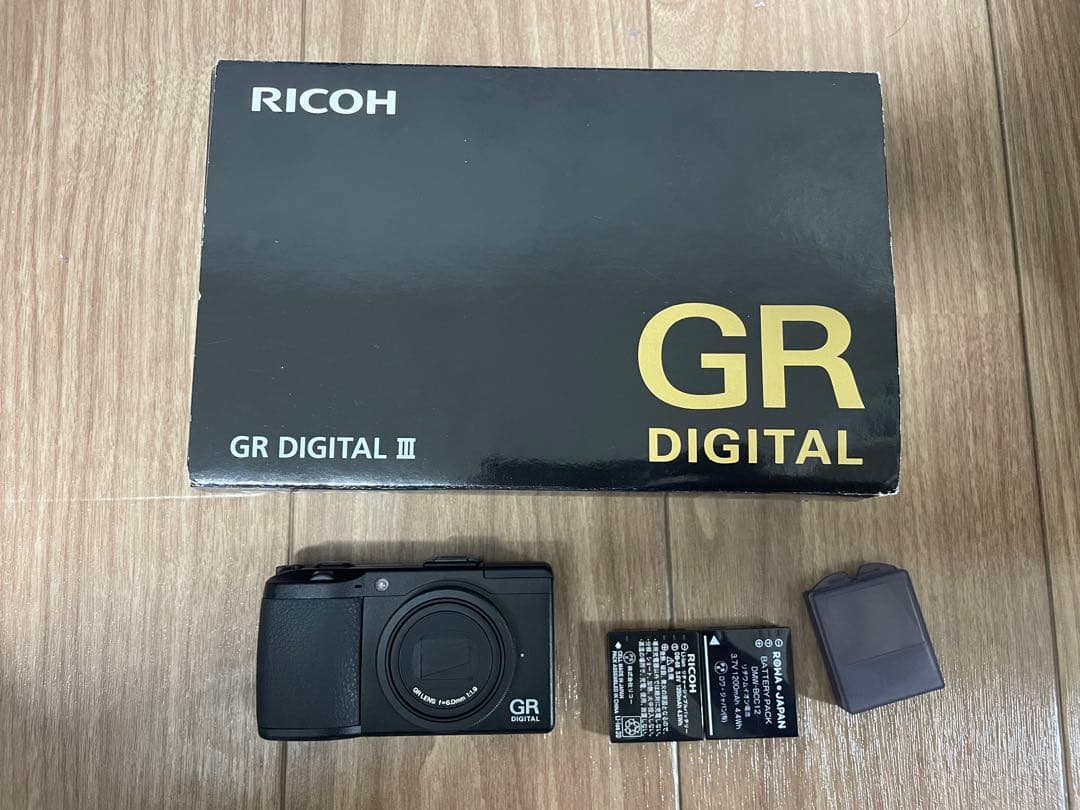 美品 RICOH GR DIGITAL III 本体・シャッター回数1002