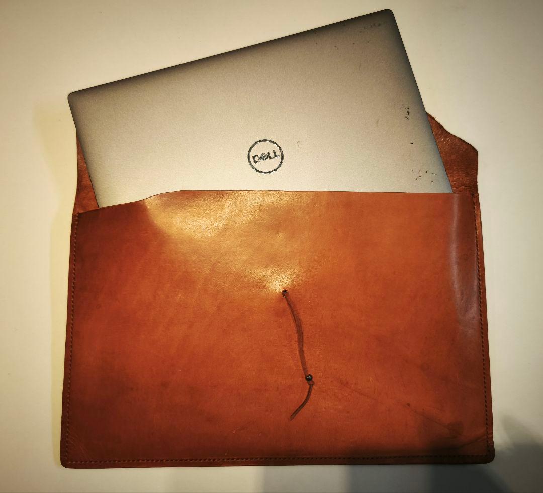 手作りレザー ノートパソコンケース