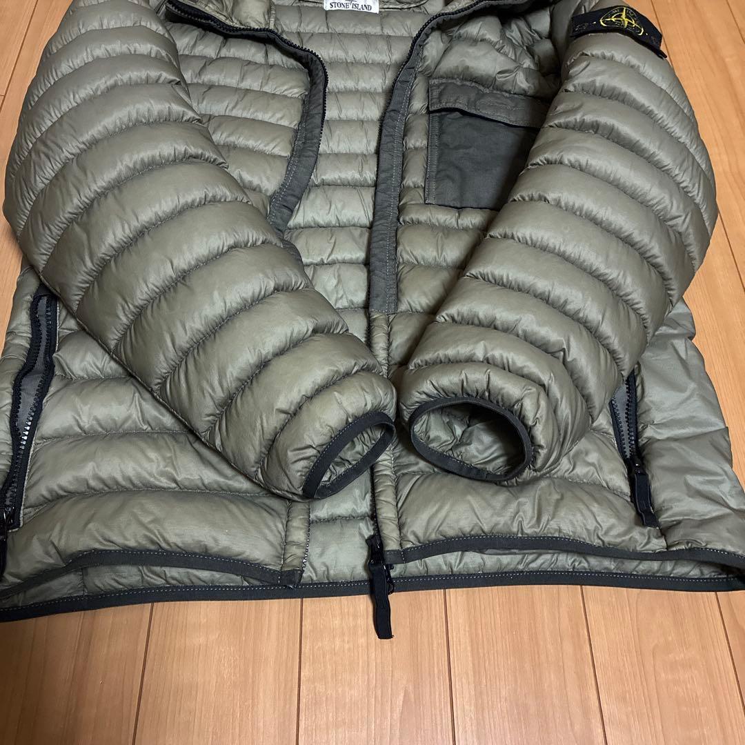 Stone  ストーンアイランド　ダウン　ライトダウン　正規品