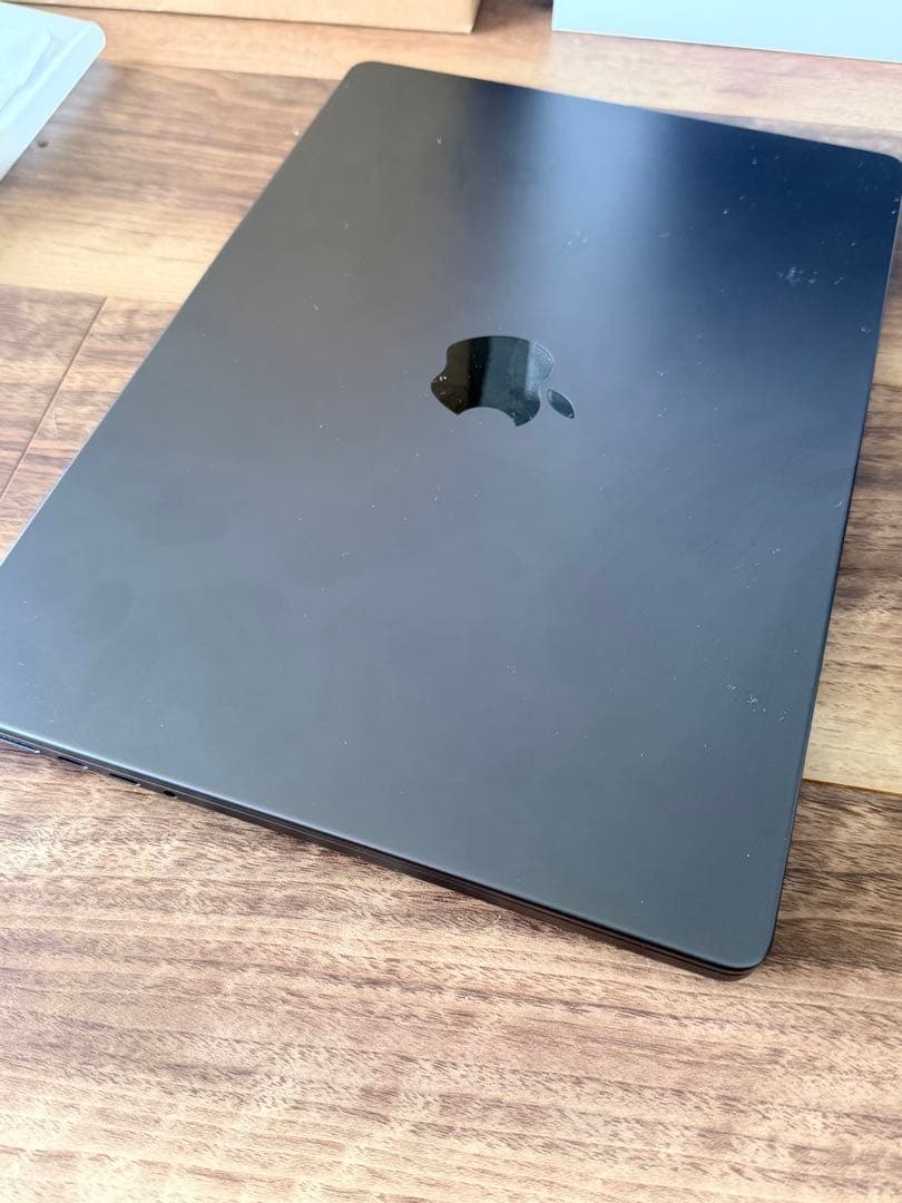 Apple MacBook Pro M4 1TB 14インチ　MCX04J/A