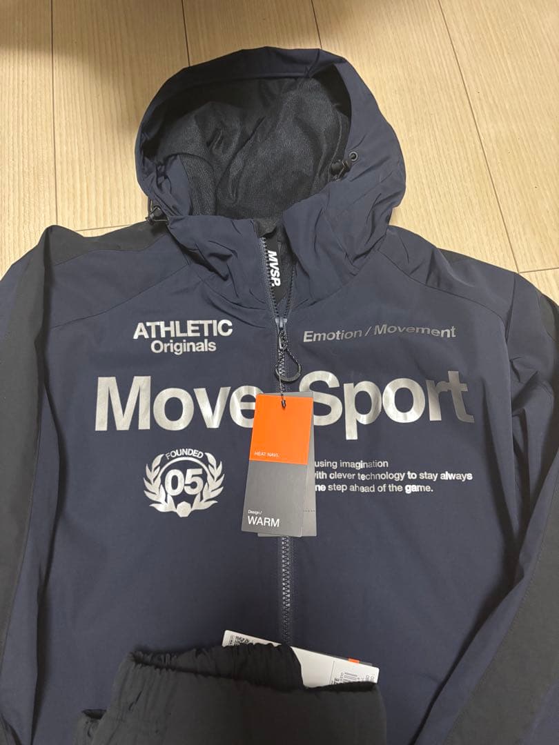 新品Move Sport HEATNAVI ウィンドブレーカー上下セット
