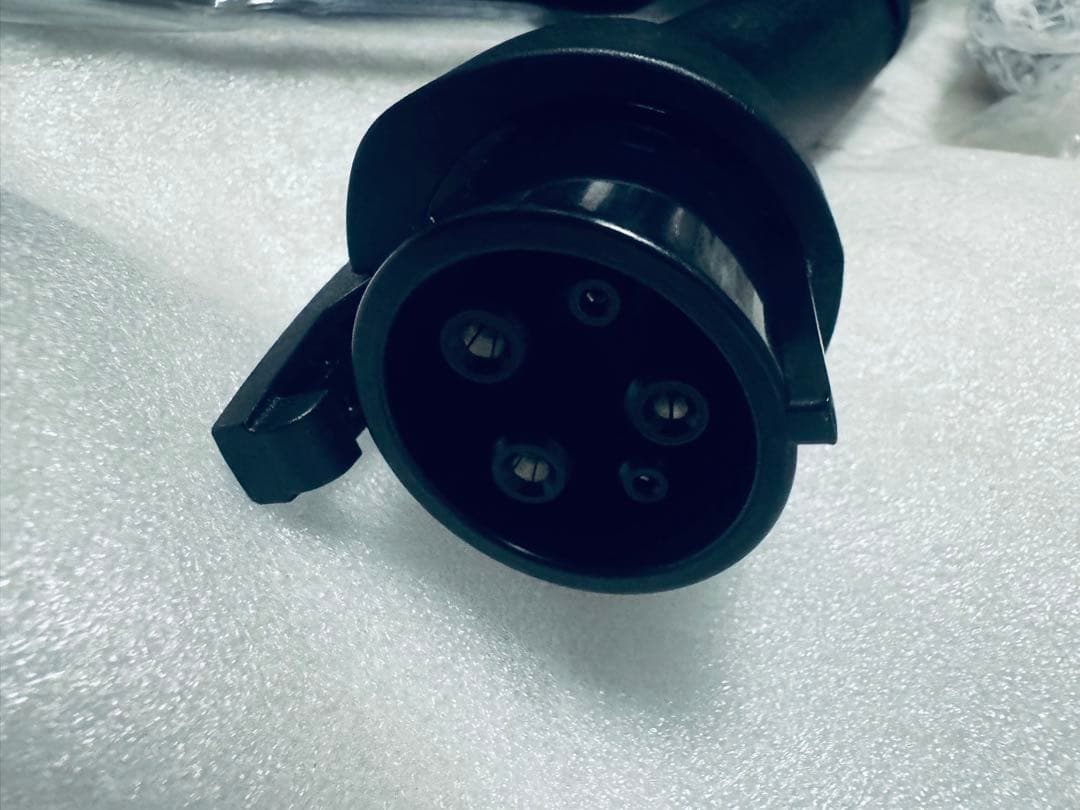 新品未使用　最新型番　三菱純正充電ケーブル　29690 W100P