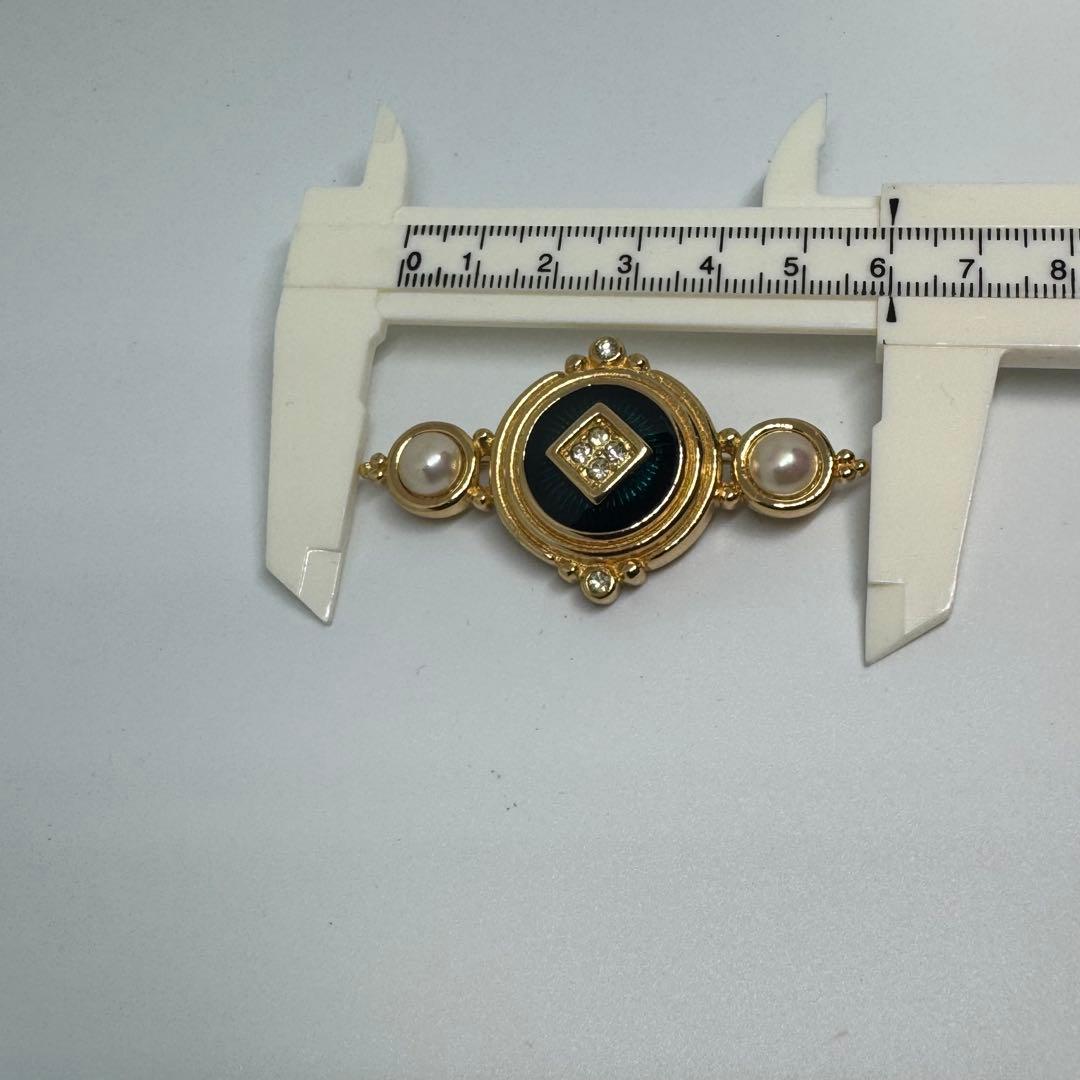 M8323 Burberry バーバリー ブローチ フェイクパール