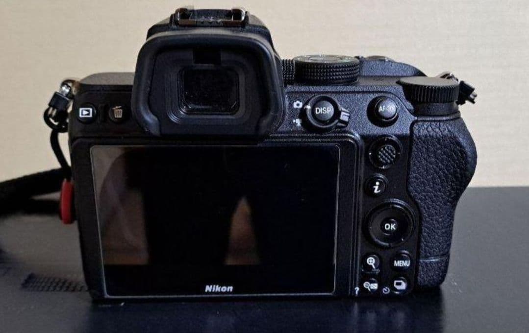 ケイNikon Z5 ニコン　Z5 ボディ