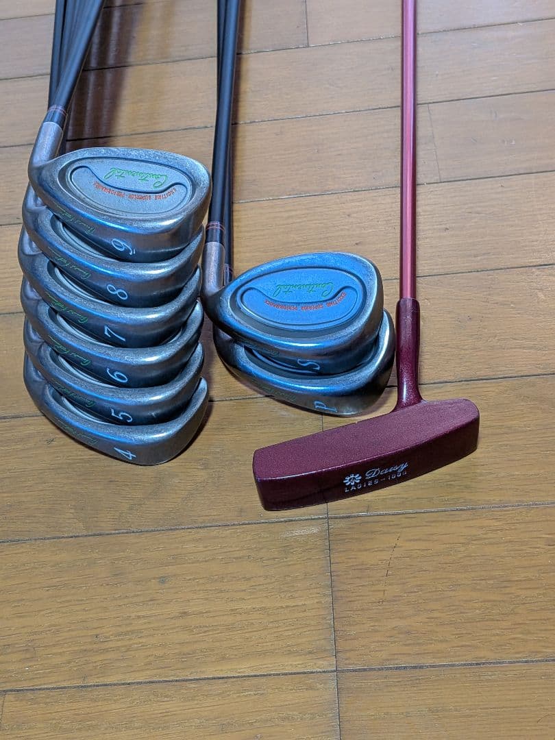 レディースゴルフフルセット&ポーチ中古