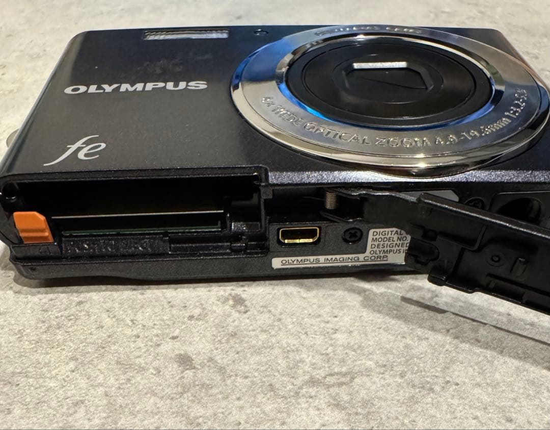 美品★OLYMPAS FE4050 黒