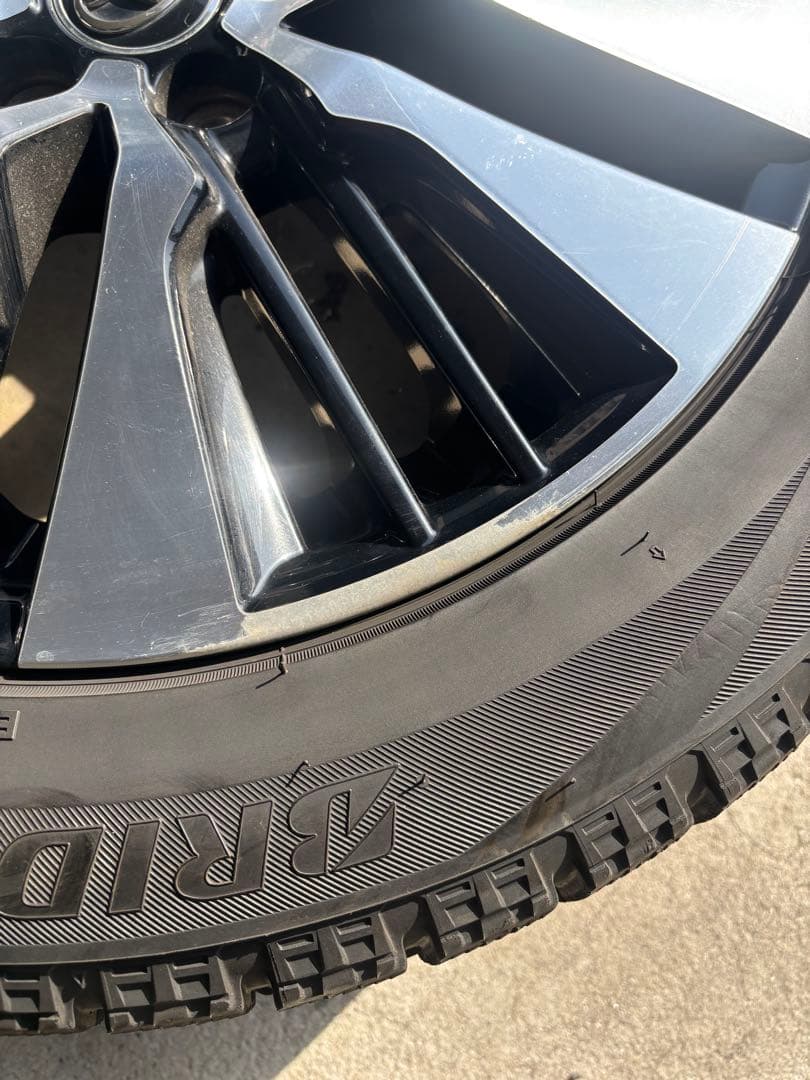 30アルファード純正　235/50R18 VRX