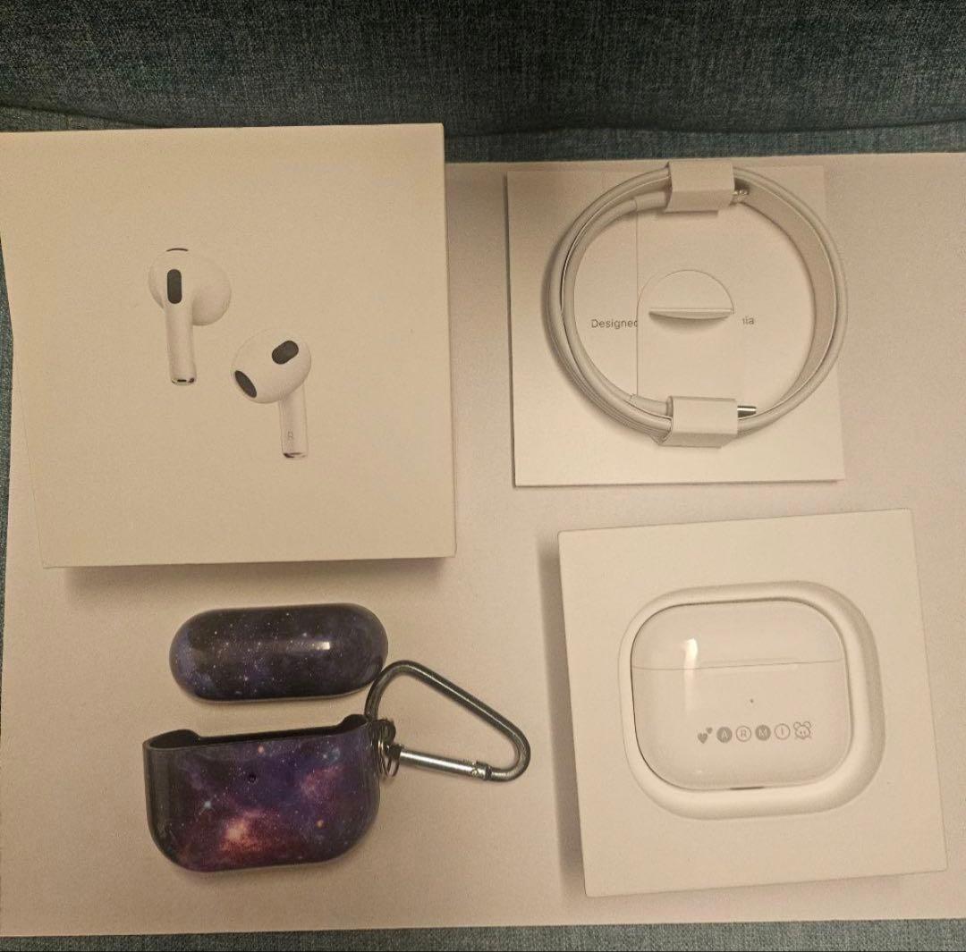 イヤホン AirPods third generation