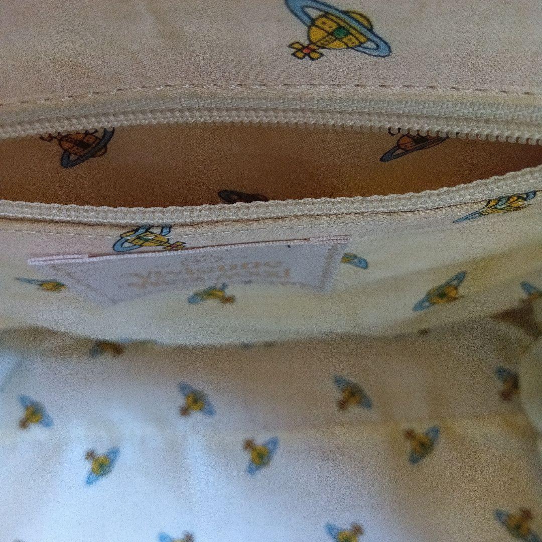 ヴィヴィアンウエストウッド　レザーハンドバッグ