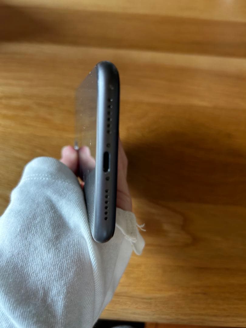 iPhone11 128G ブラック　iface付き