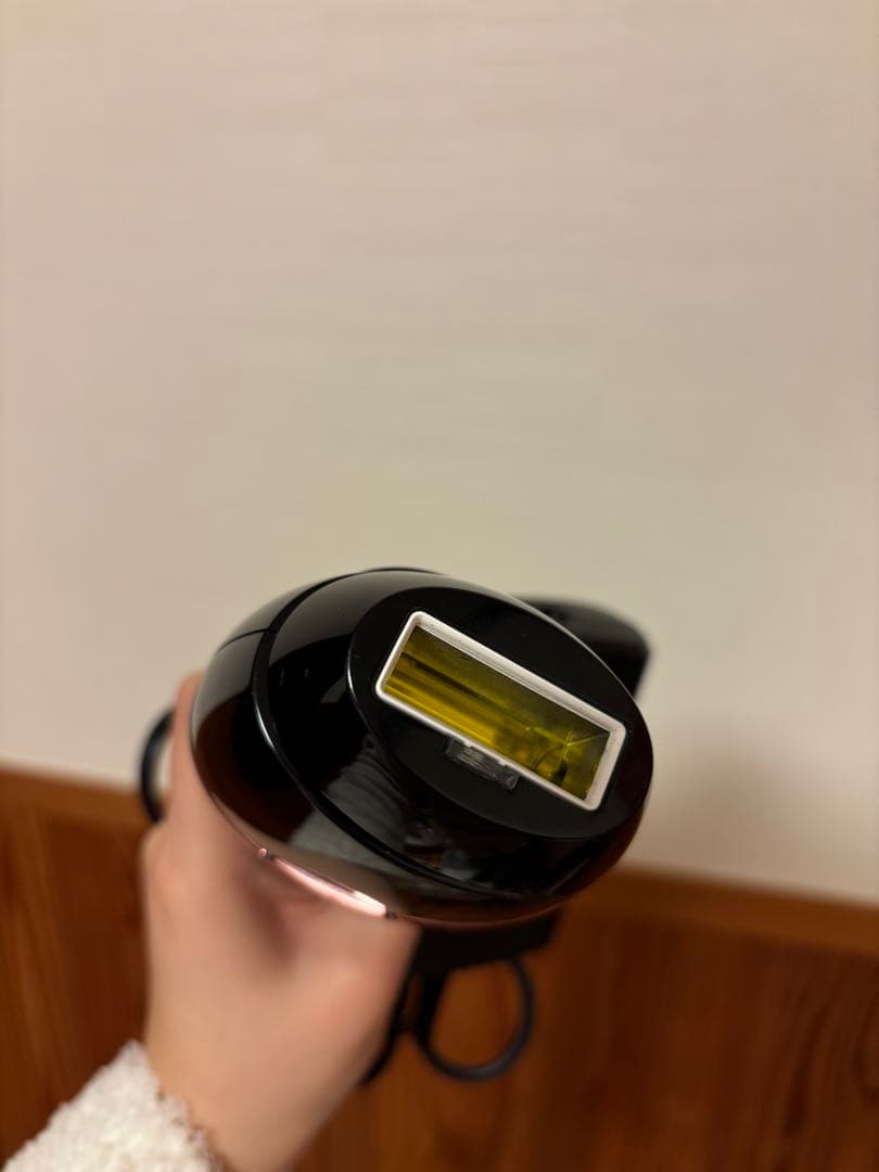 フラッシュ式脱毛器 黒とローズゴールド