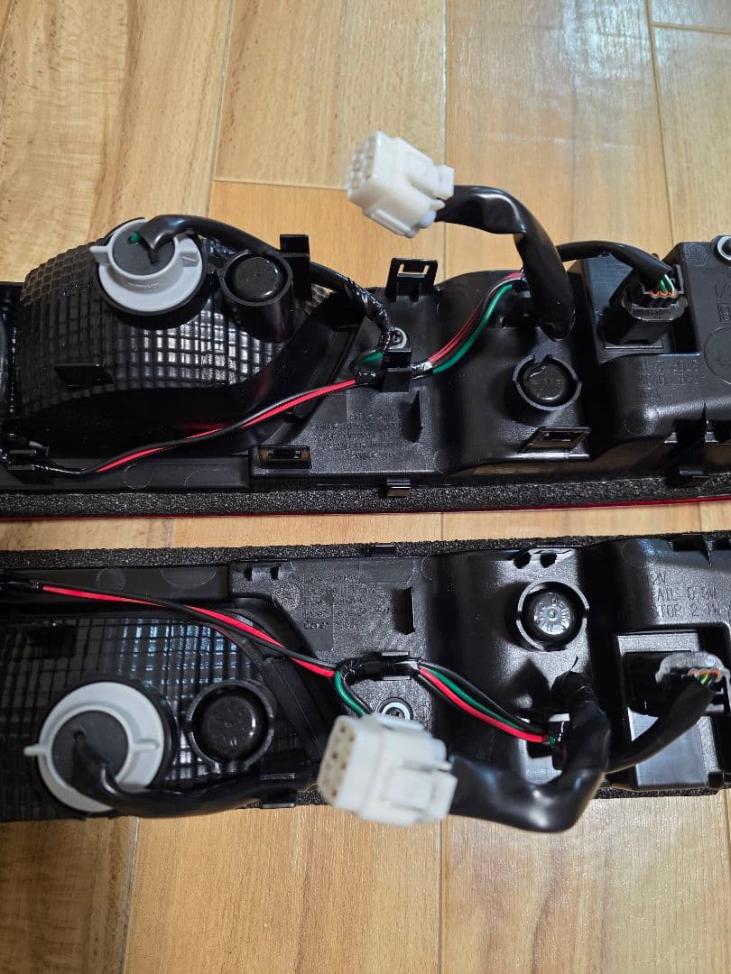 マークxo 中期　 新車外し　テールランプ左右セット