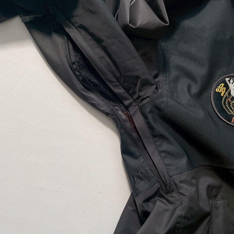 K*i様 【高機能】バートン アナログ スノーボードウェア 上下セット 中綿入り