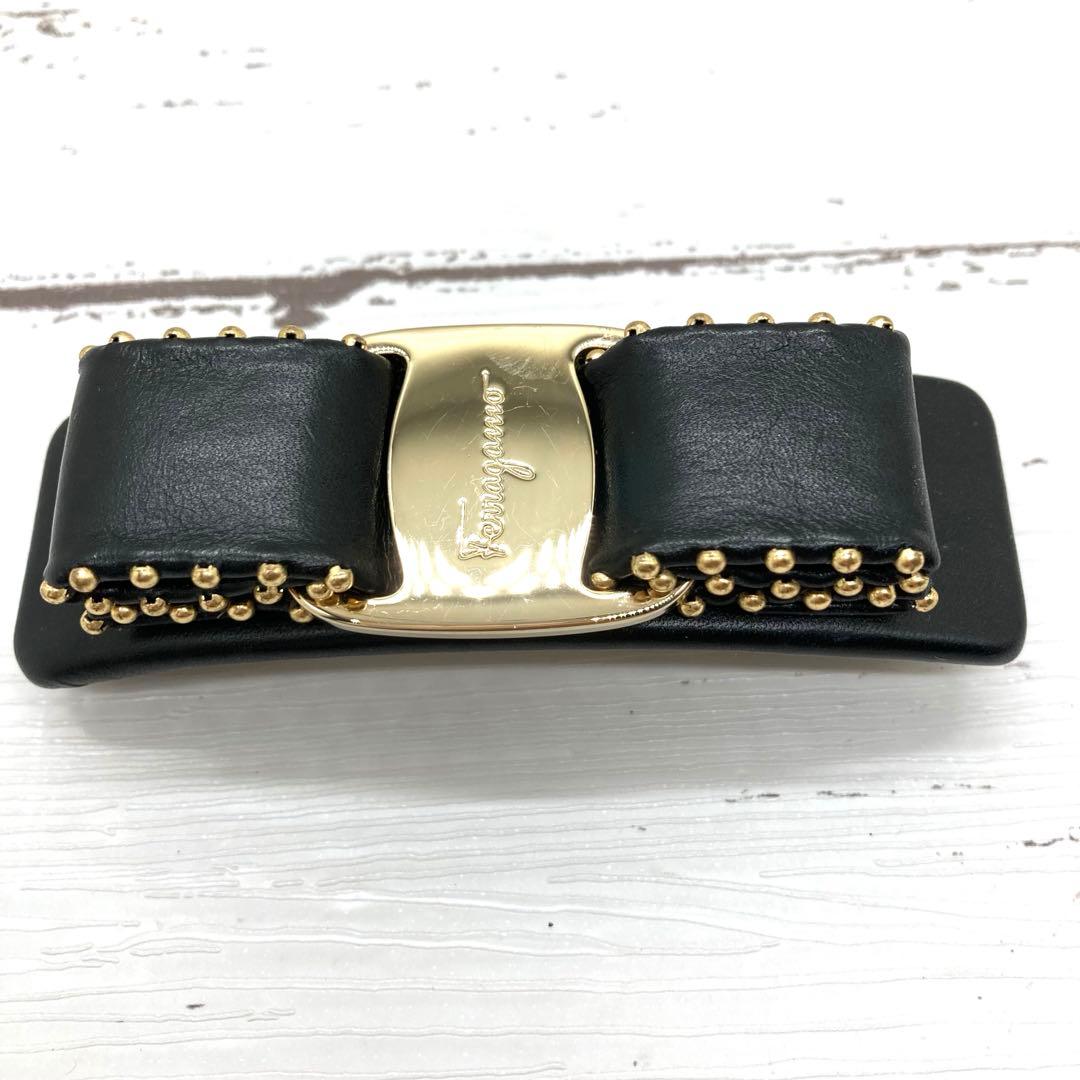 希少❣️Ferragamo フェラガモバレッタヘアアクセサリーヴァラリボンレザー