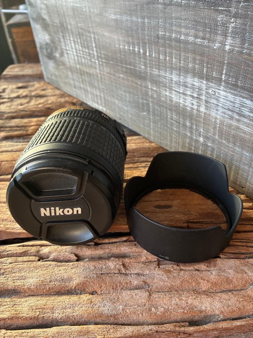 Nikon 18-105mm f/3.5-5.6G ED VRレンズ