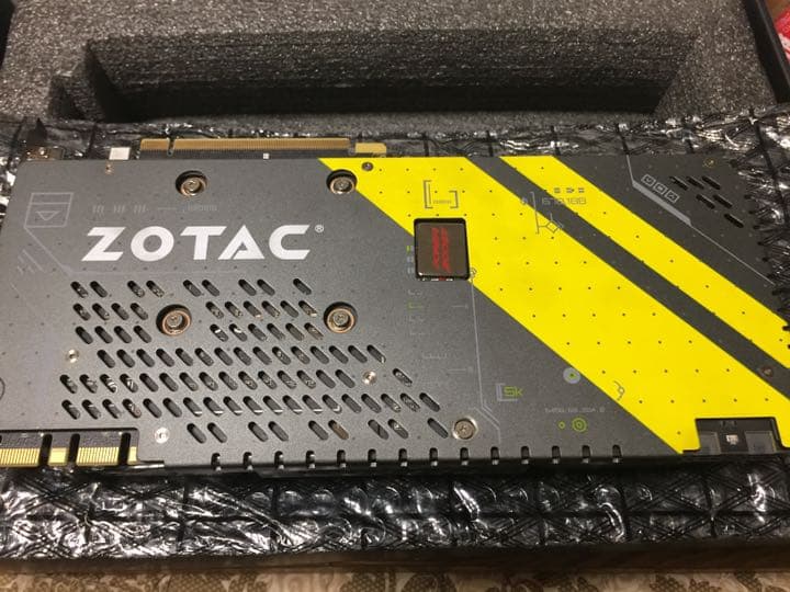 グラフィックボード・グラボ・ビデオカード ZOTAC GTX1080 AMP EDITION