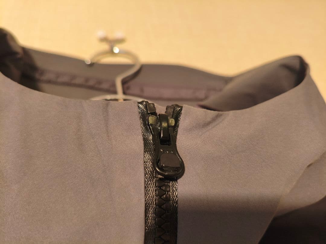 \"Arc'teryx × Beams\" gore-tex Beta Jacket