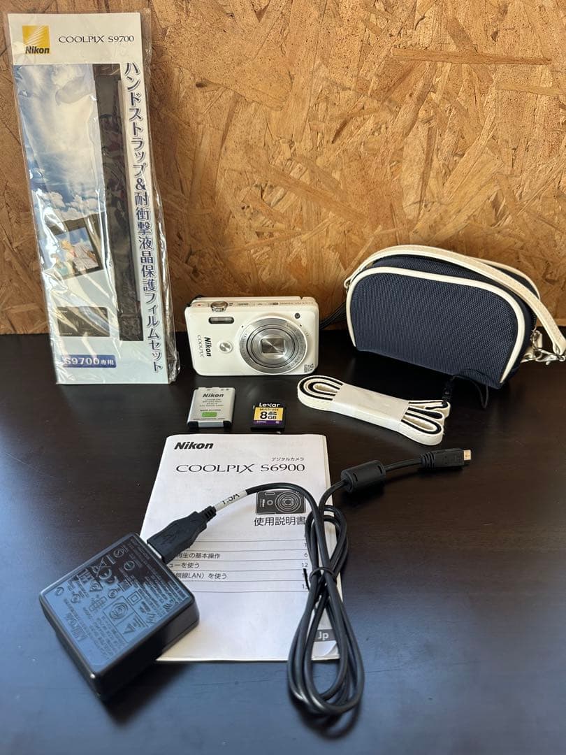 Nikon COOLPIX S6900 （ナチュラルホワイト）